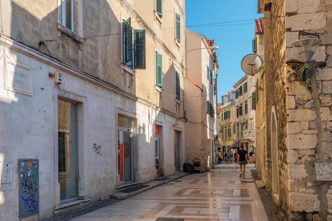 Apartment Queen Teuta In The Heart Of Split Historical Heritage Buitenkant foto
