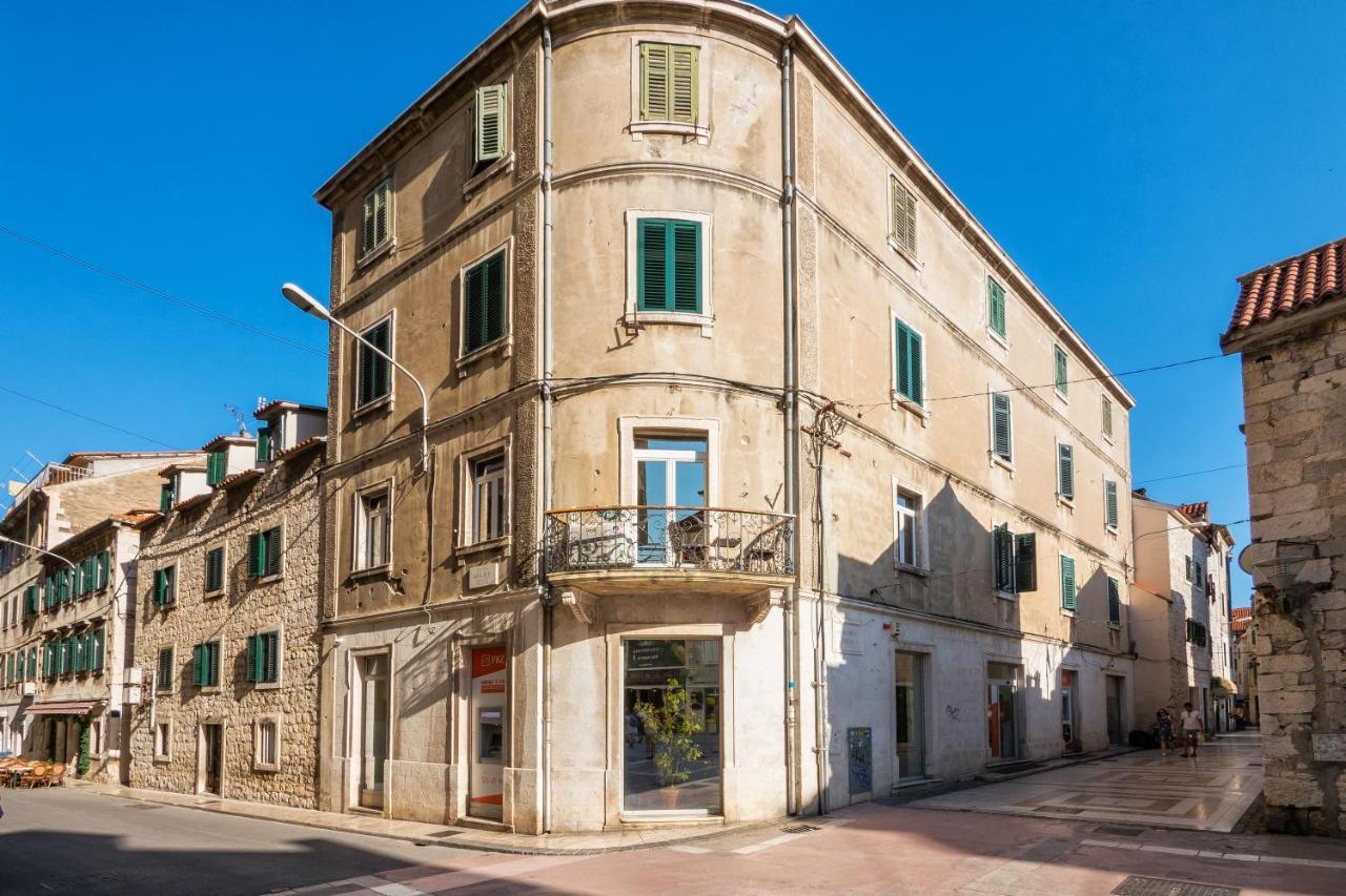 Apartment Queen Teuta In The Heart Of Split Historical Heritage Buitenkant foto